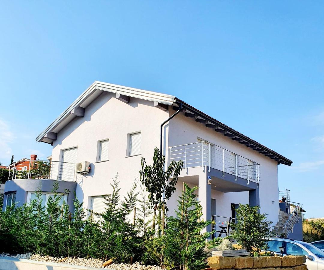 Villa Ines Zgornje Skofije Exterior photo